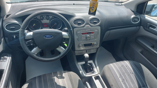 Ford Focus 2008 3